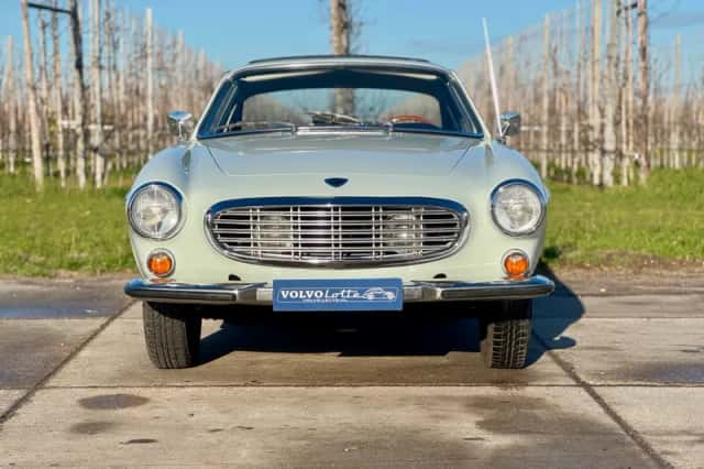 Volvo P1800 (1967) thumbnail 4