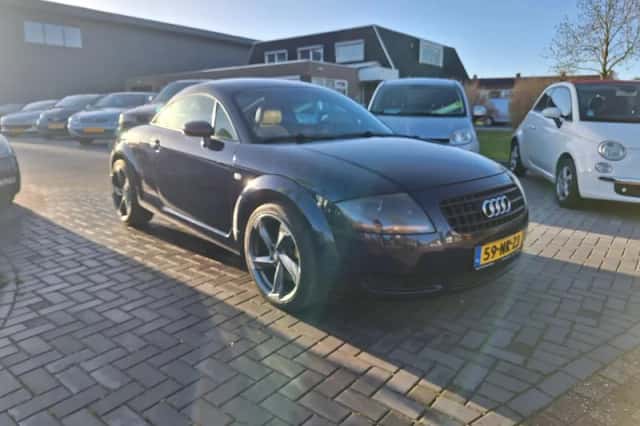 Audi TT (2003) thumbnail 2