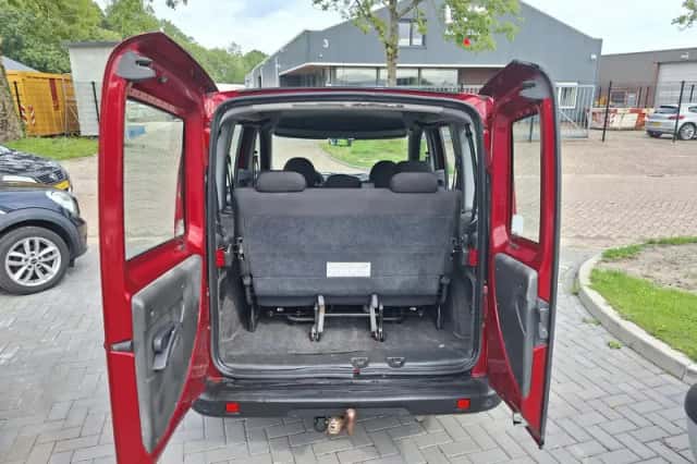 Fiat Doblò (2008) thumbnail 5