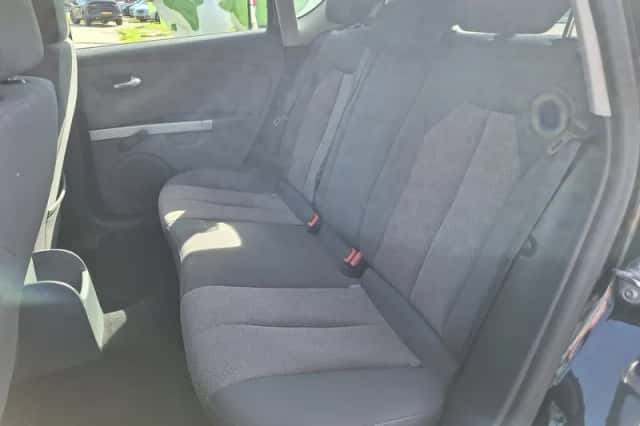 SEAT Leon (2010) thumbnail 6