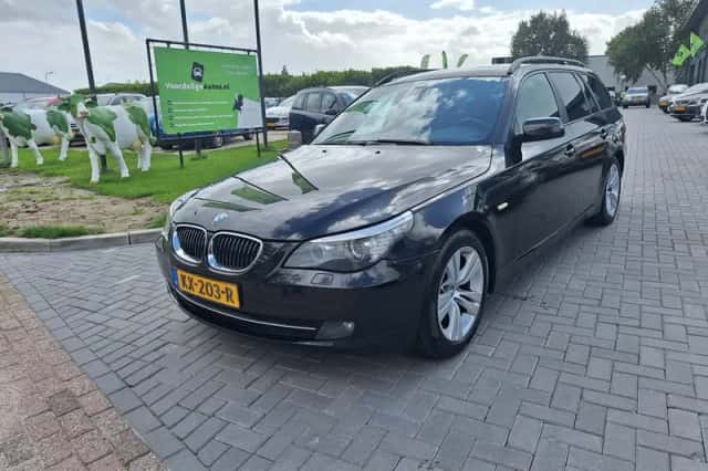 BMW 5-Serie (2009) thumbnail 1