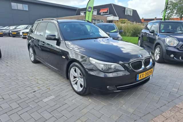 BMW 5-Serie (2009) thumbnail 2