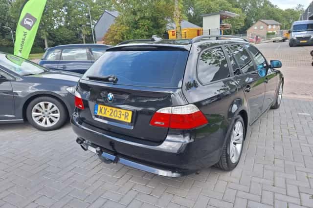 BMW 5-Serie (2009) thumbnail 4
