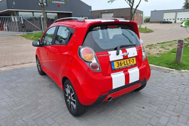 Chevrolet Spark (2010) thumbnail 4