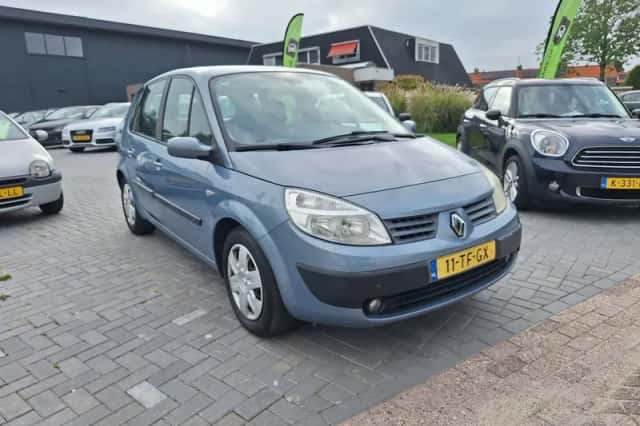 Renault Scénic (2006) thumbnail 2