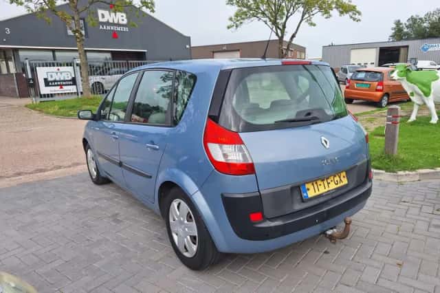 Renault Scénic (2006) thumbnail 4