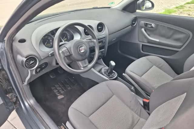 SEAT Ibiza (2006) thumbnail 6