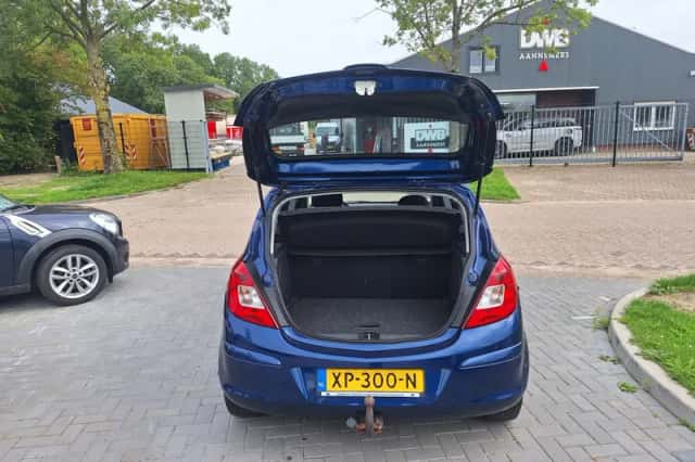 Opel Corsa (2007) thumbnail 5