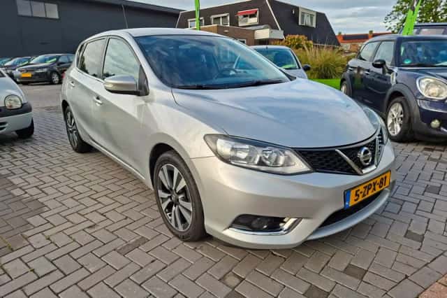Nissan Pulsar (2015) thumbnail 2