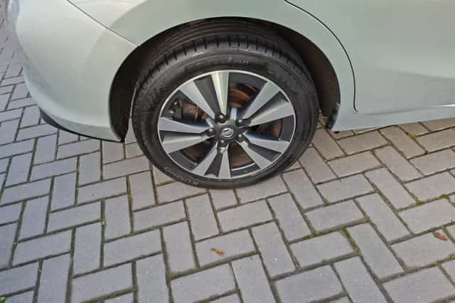 Nissan Pulsar (2015) thumbnail 3