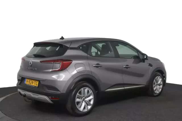 Renault Captur (2020) thumbnail 2