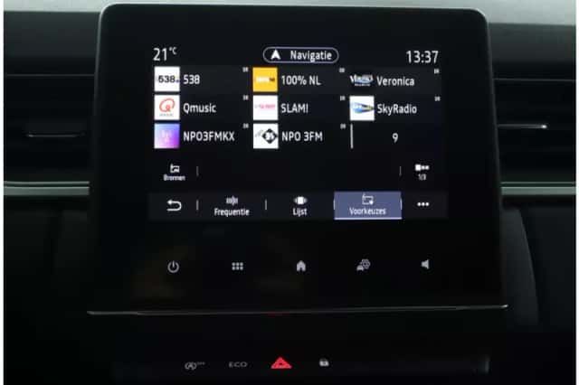 Renault Captur (2020) thumbnail 5