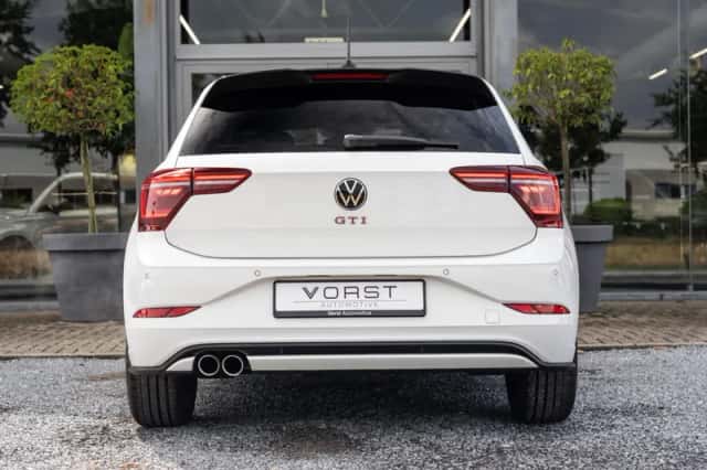 Volkswagen Polo (2022) thumbnail 5