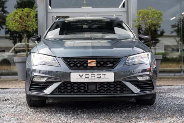 SEAT Leon (2019) thumbnail 2