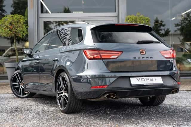 SEAT Leon (2019) thumbnail 4
