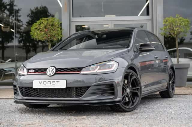 Volkswagen Golf (2019) thumbnail 1