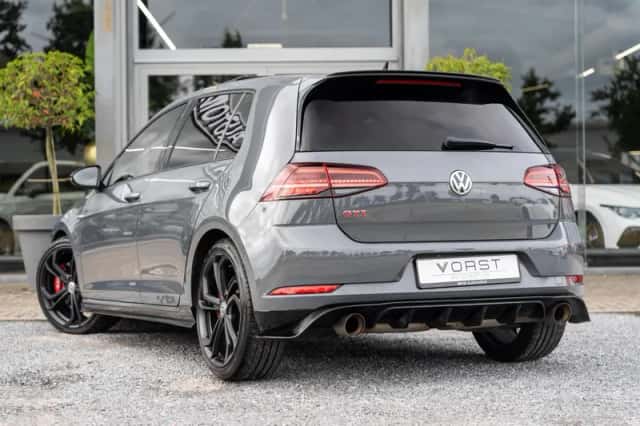 Volkswagen Golf (2019) thumbnail 4
