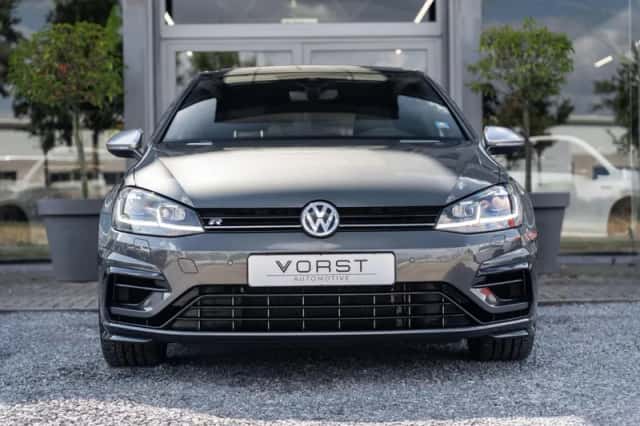 Volkswagen Golf (2018) thumbnail 2
