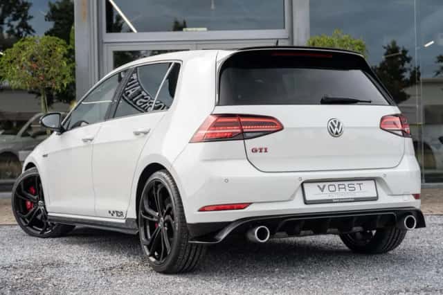 Volkswagen Golf (2019) thumbnail 4