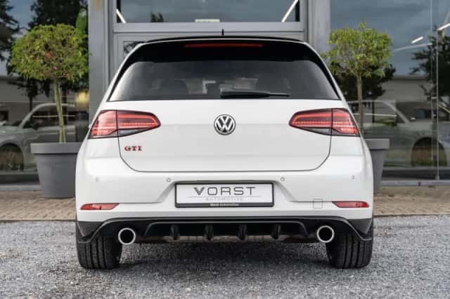 Volkswagen Golf (2019) thumbnail 5