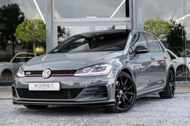 Volkswagen Golf (2019) thumbnail 1