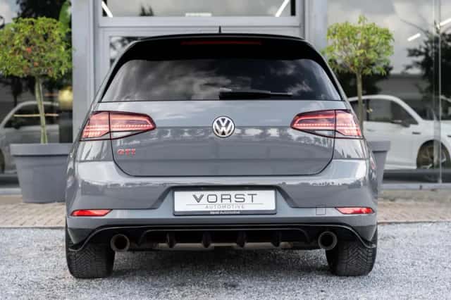 Volkswagen Golf (2019) thumbnail 5