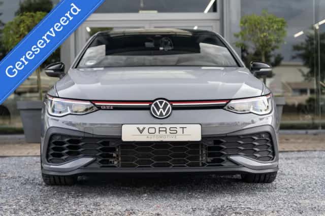 Volkswagen Golf (2022) thumbnail 2