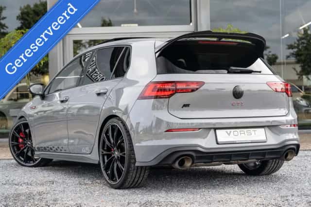 Volkswagen Golf (2022) thumbnail 4