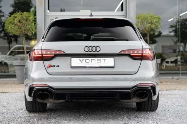 Audi RS 4 (2022) thumbnail 5
