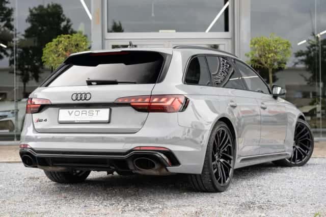 Audi RS 4 (2022) thumbnail 6