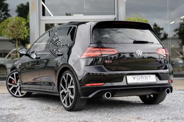 Volkswagen Golf (2019) thumbnail 4