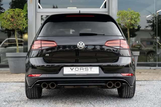 Volkswagen Golf (2019) thumbnail 5