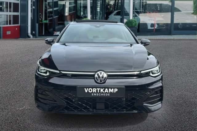 Volkswagen Golf (2026) thumbnail 2