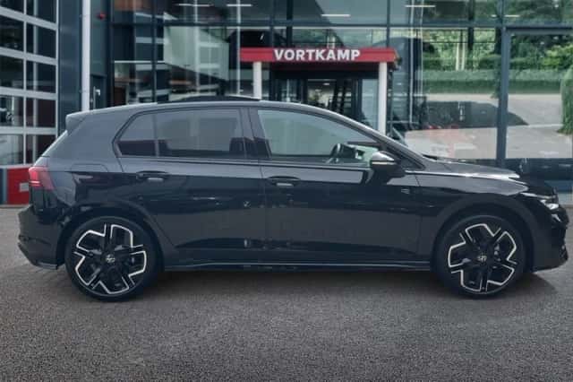 Volkswagen Golf (2026) thumbnail 4
