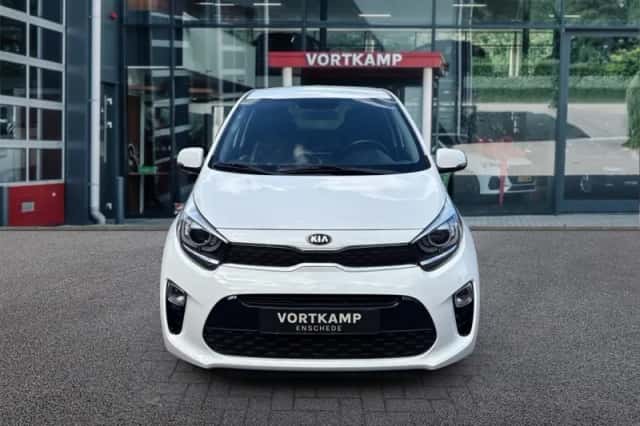Kia Picanto (2018) thumbnail 2