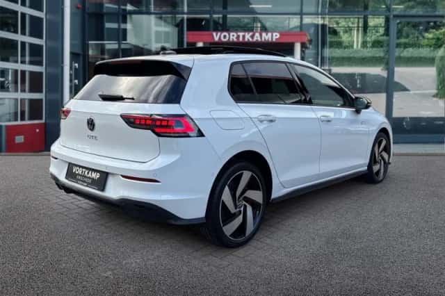 Volkswagen Golf (2025) thumbnail 5