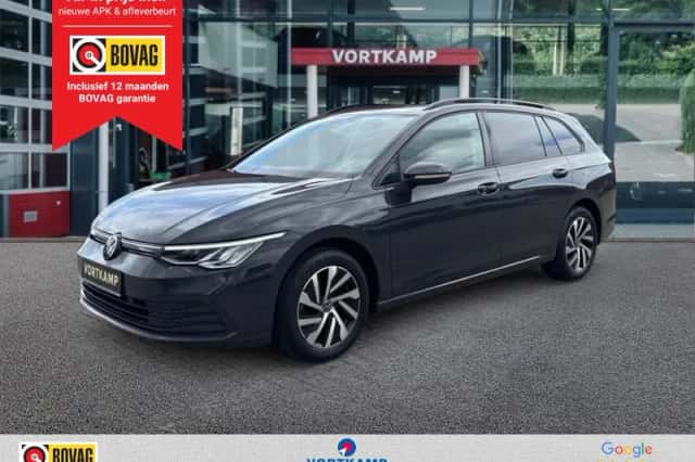 Volkswagen Golf (2023) thumbnail 1