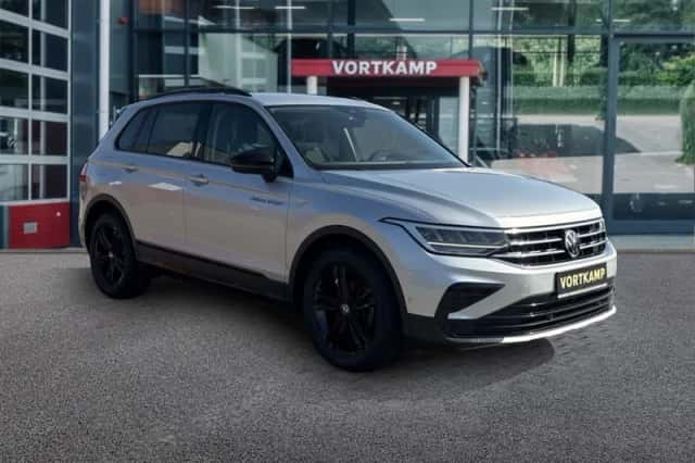 Volkswagen Tiguan (2023) thumbnail 3