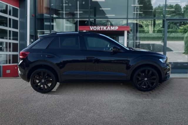Volkswagen T-Roc (2022) thumbnail 4