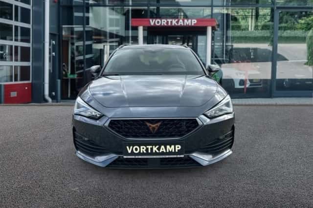CUPRA Leon Sportstourer (2022) thumbnail 2