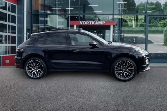 Porsche Macan (2020) thumbnail 4