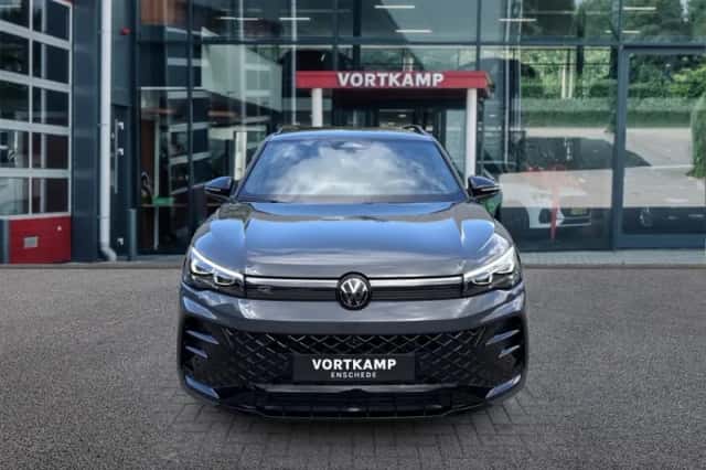 Volkswagen Tiguan (2026) thumbnail 2