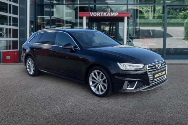 Audi A4 (2018) thumbnail 3