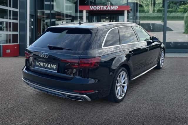 Audi A4 (2018) thumbnail 5