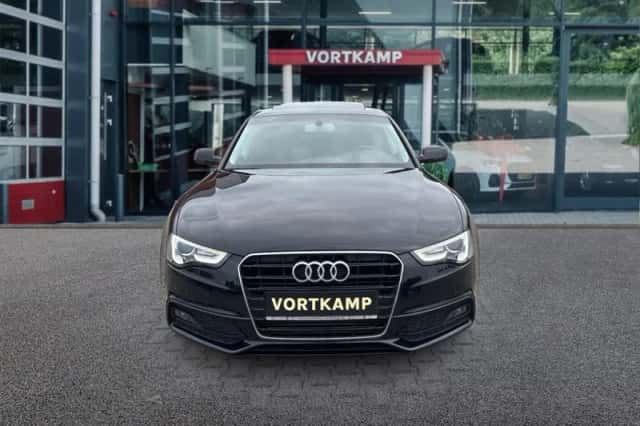 Audi A5 (2014) thumbnail 2