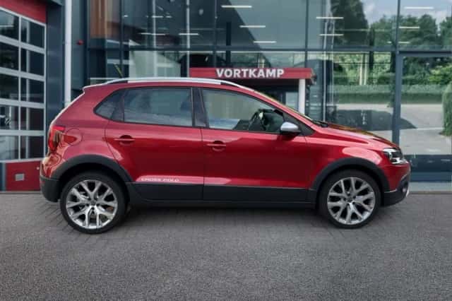 Volkswagen Polo (2015) thumbnail 4