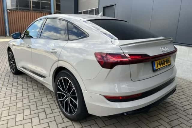 Audi e-tron Sportback (2020) thumbnail 3
