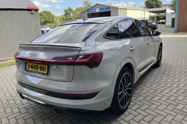 Audi e-tron Sportback (2020) thumbnail 4