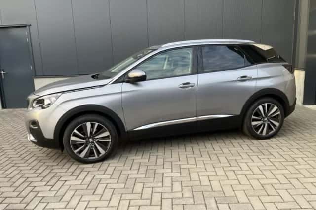 Peugeot 3008 (2019) thumbnail 2
