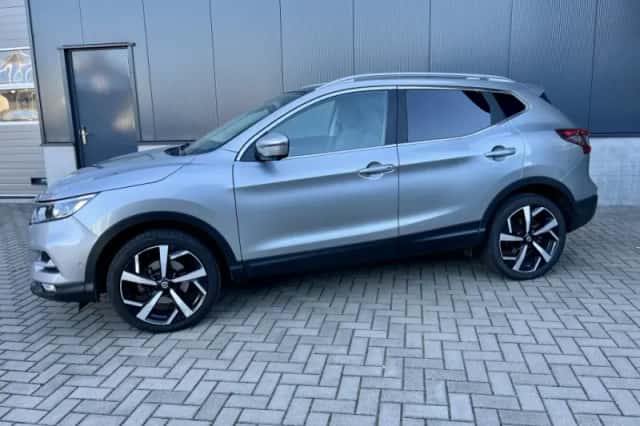 Nissan Qashqai (2019) thumbnail 2